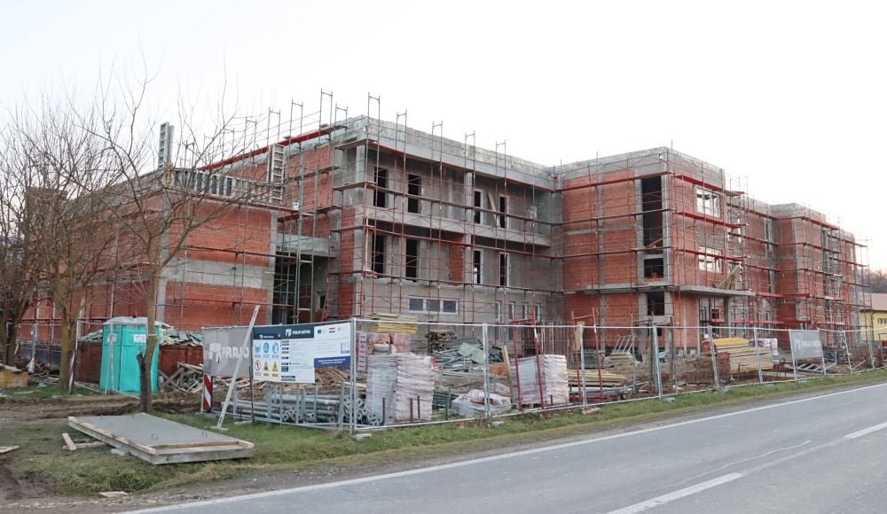 Zgrada budućeg Centra za starije i nemoćne u Voćinu sagrađena prije roka: U tijeku radovi na postavljanju unutrašnjih instalacija